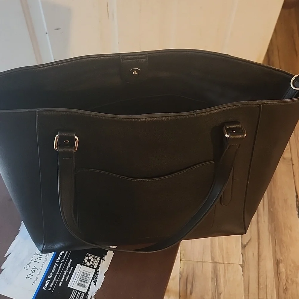 Nine West Elegant Black Tote Bag
